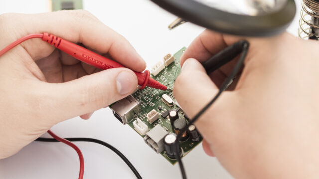 Controle au multimetre d un stator ou CDI de moto de motocross